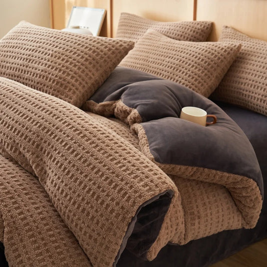 CloudLuxe Milk Velvet Bedding Set