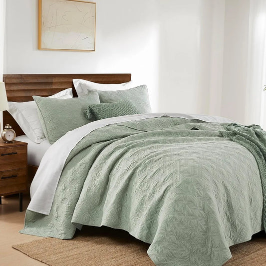 Sage Haven Heirloom Quilt Set