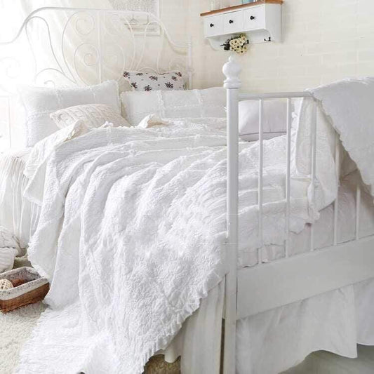 American Embroidered White Bedspread Blackbrdstore