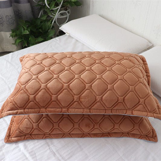 Chrisette 2 Pcs Crystal Velvet Pillowcase Blackbrdstore