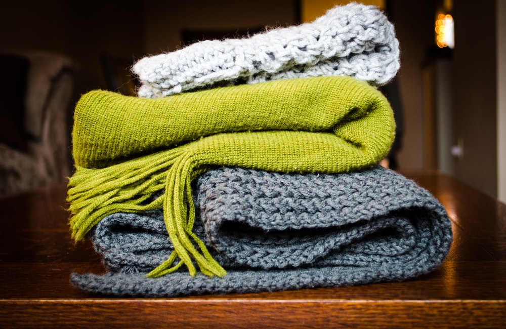 How To Choose The Best Throw Blankets Blackbrdstore