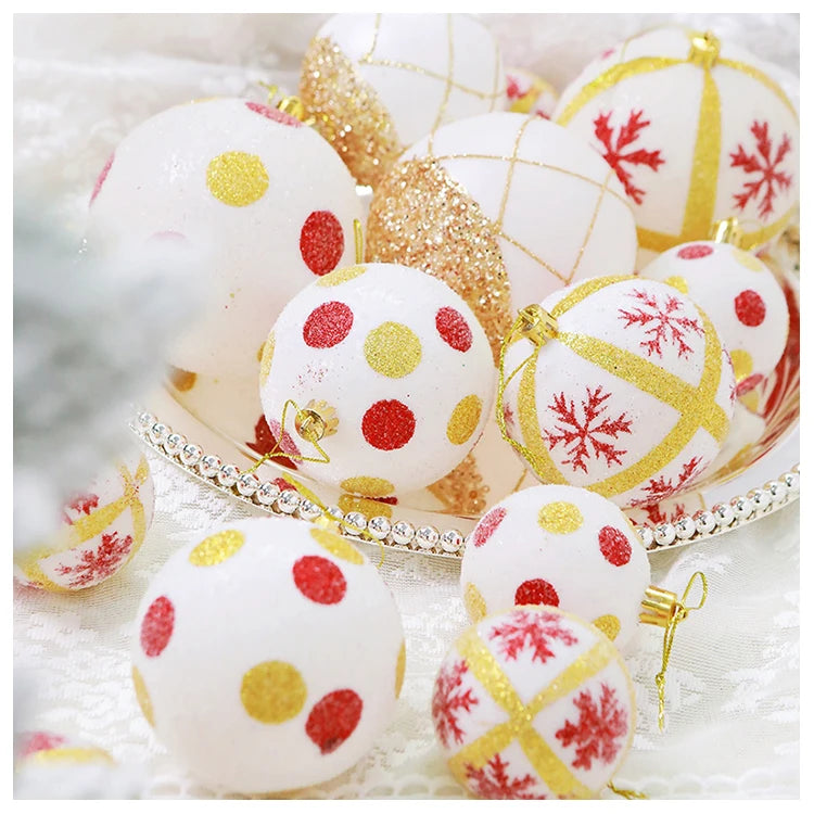 White and Gold Christmas Tree Ornaments