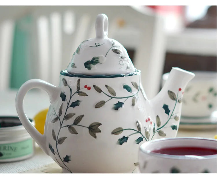 Winterberry Teapot Set