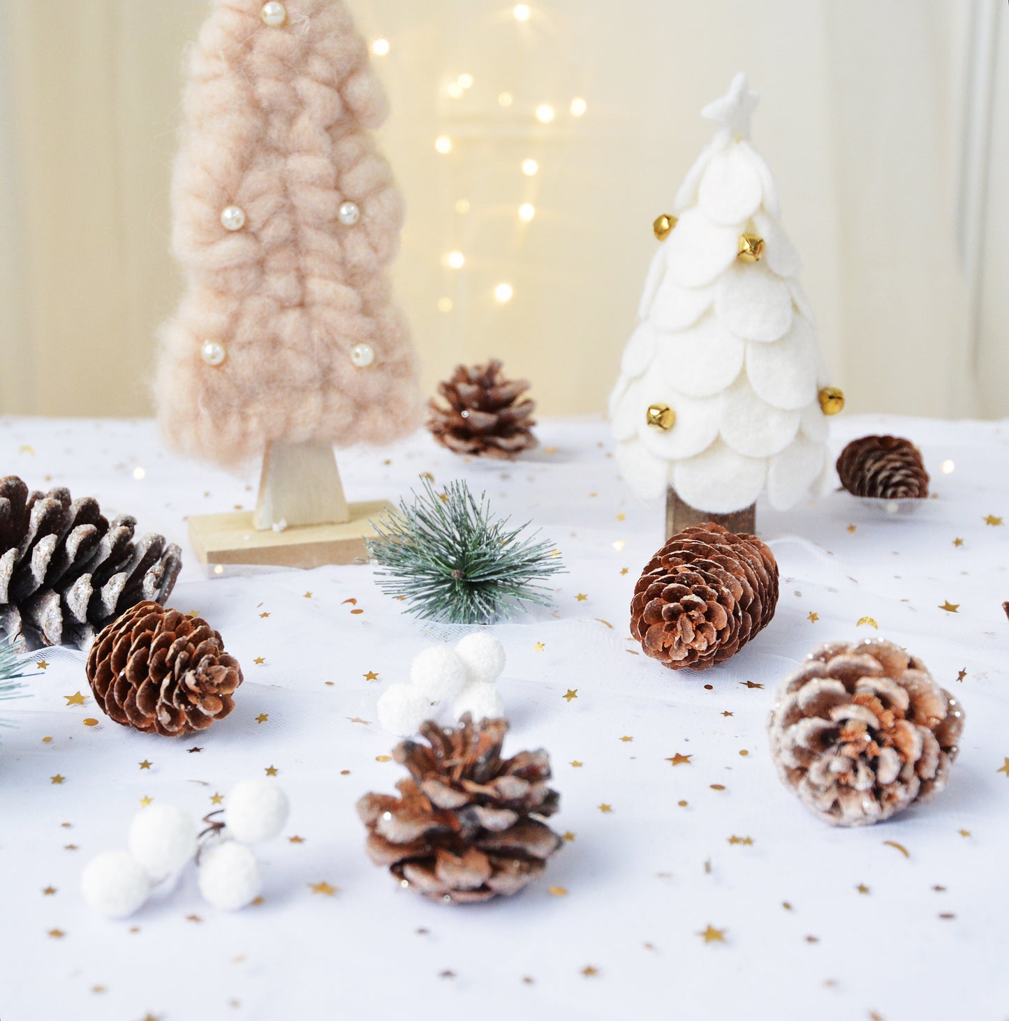 Christmas Dyed Pine Cones