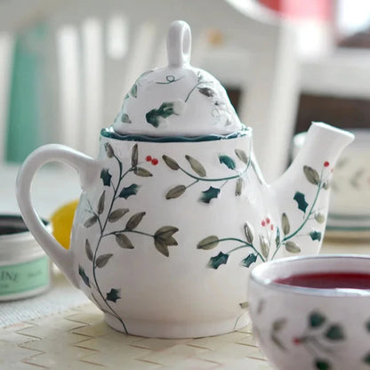 Winterberry Teapot Set