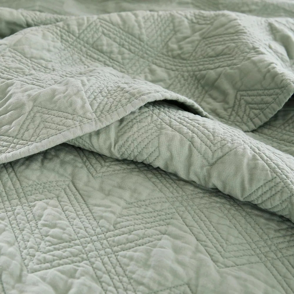 Sage Haven Heirloom Quilt Set