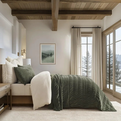 Verdant Crinkle Velvet Quilt Set