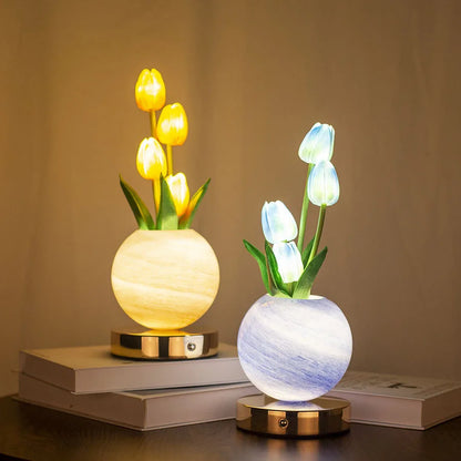 LumiTulip Glow Planet Lamp