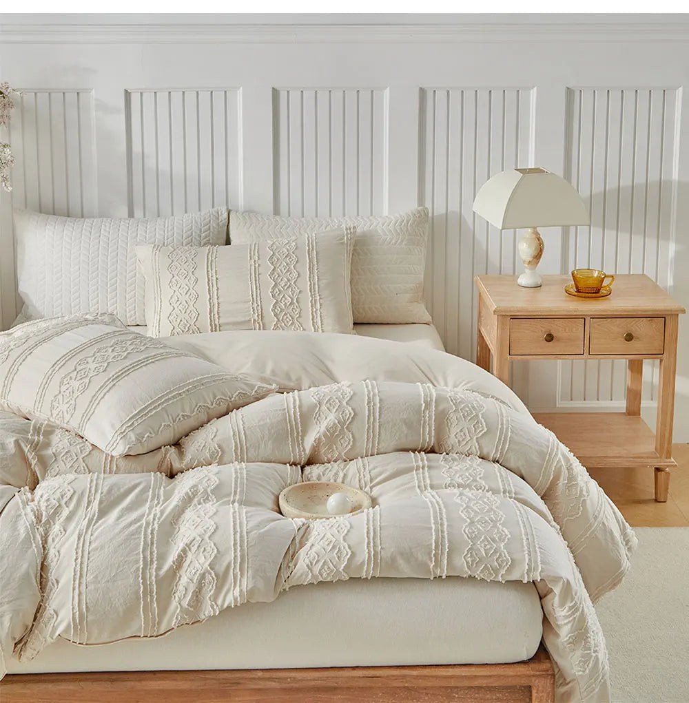 LoomSerene Geometric Tufted Duvet Set