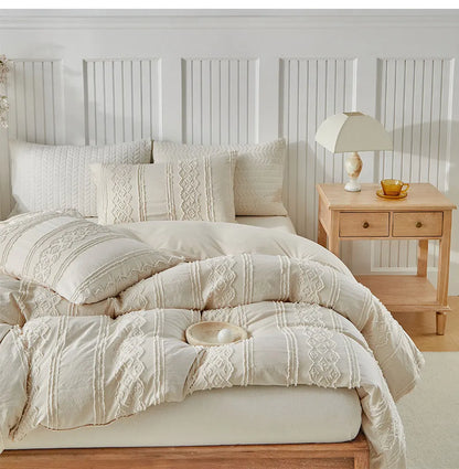 LoomSerene Geometric Tufted Duvet Set