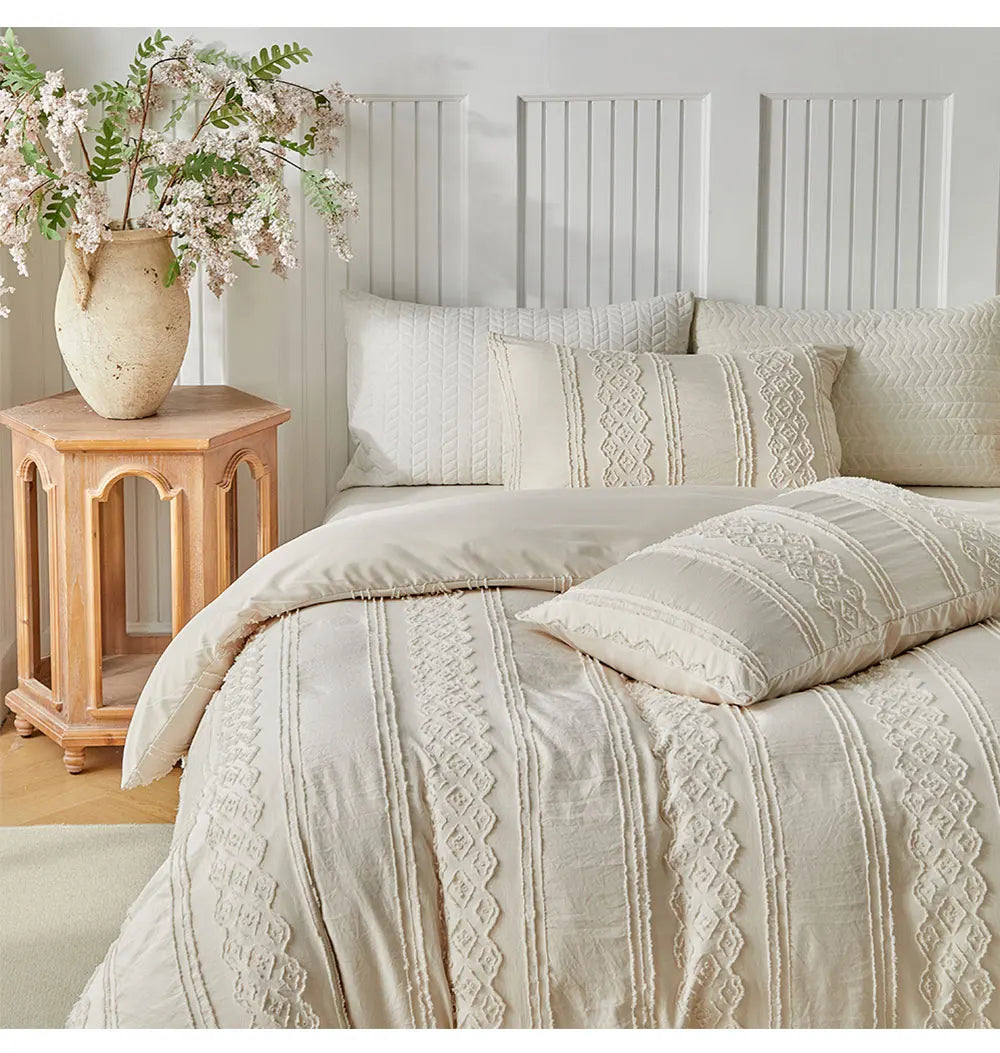 LoomSerene Geometric Tufted Duvet Set