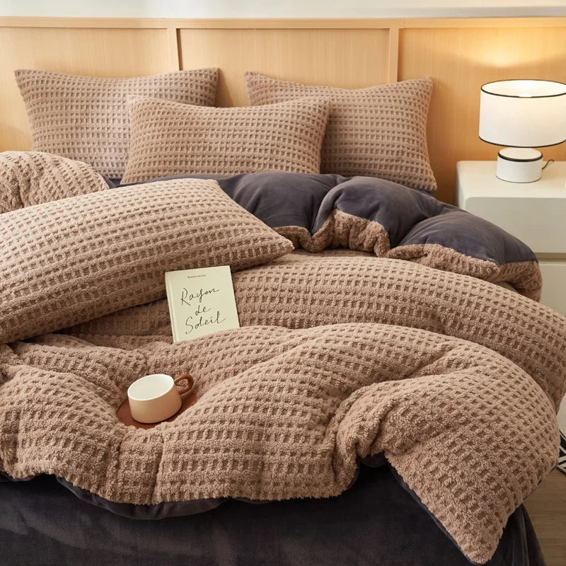 CloudLuxe Milk Velvet Bedding Set