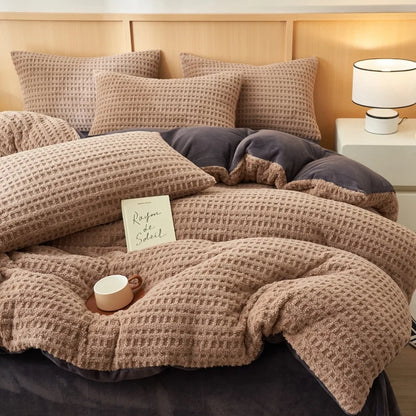 CloudLuxe Milk Velvet Bedding Set