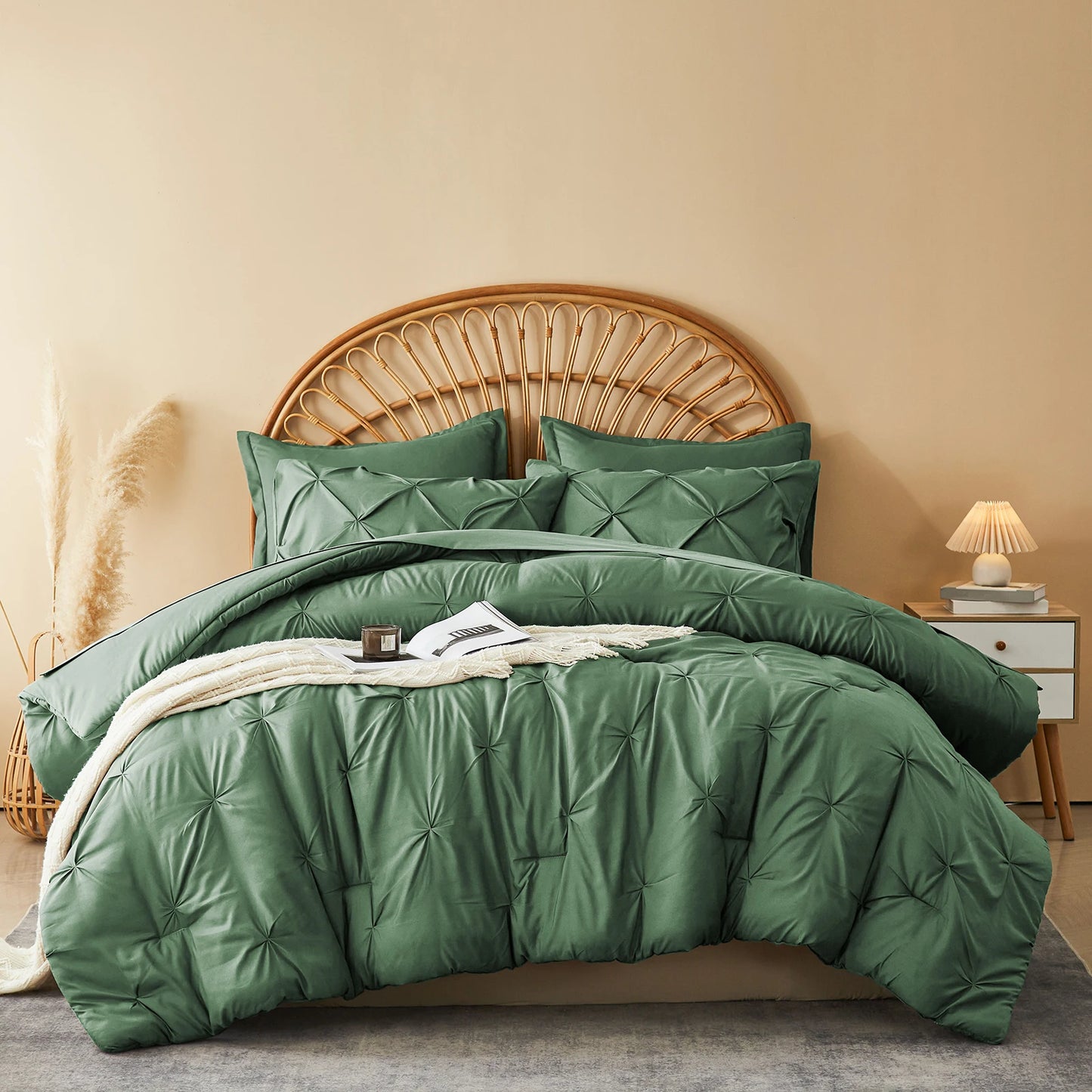 The Silver Pleat Comforter Set