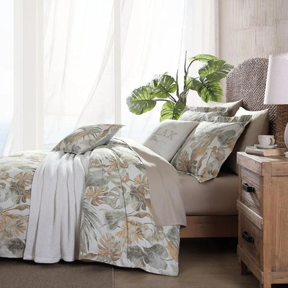 TropiCalm Duvet Cover Set with Pillow Shams