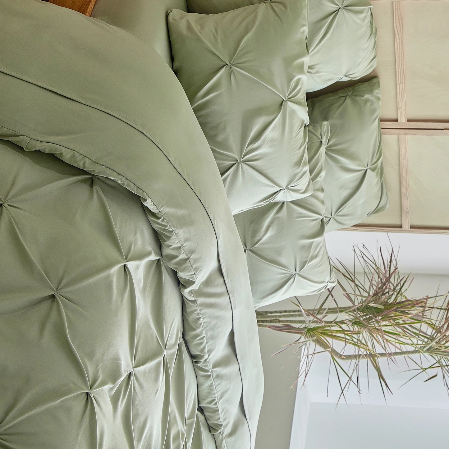 Athena Lux Pinch Pleat Comforter Set