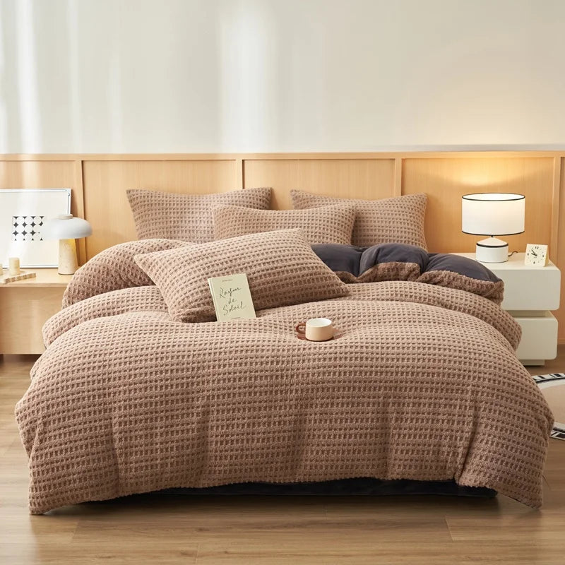 CloudLuxe Milk Velvet Bedding Set