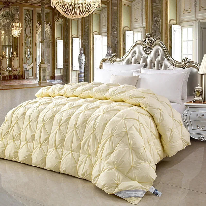 CALORA Temperature-Controlled Goose Down Quilt