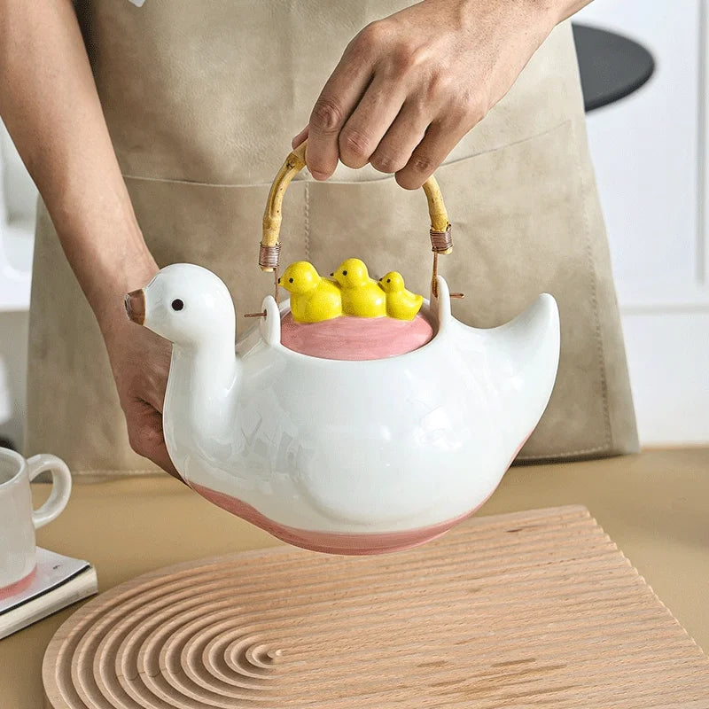 Golden Quackstone Ceramic Tea Kettle Set