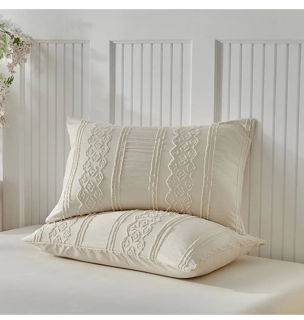 LoomSerene Geometric Tufted Duvet Set