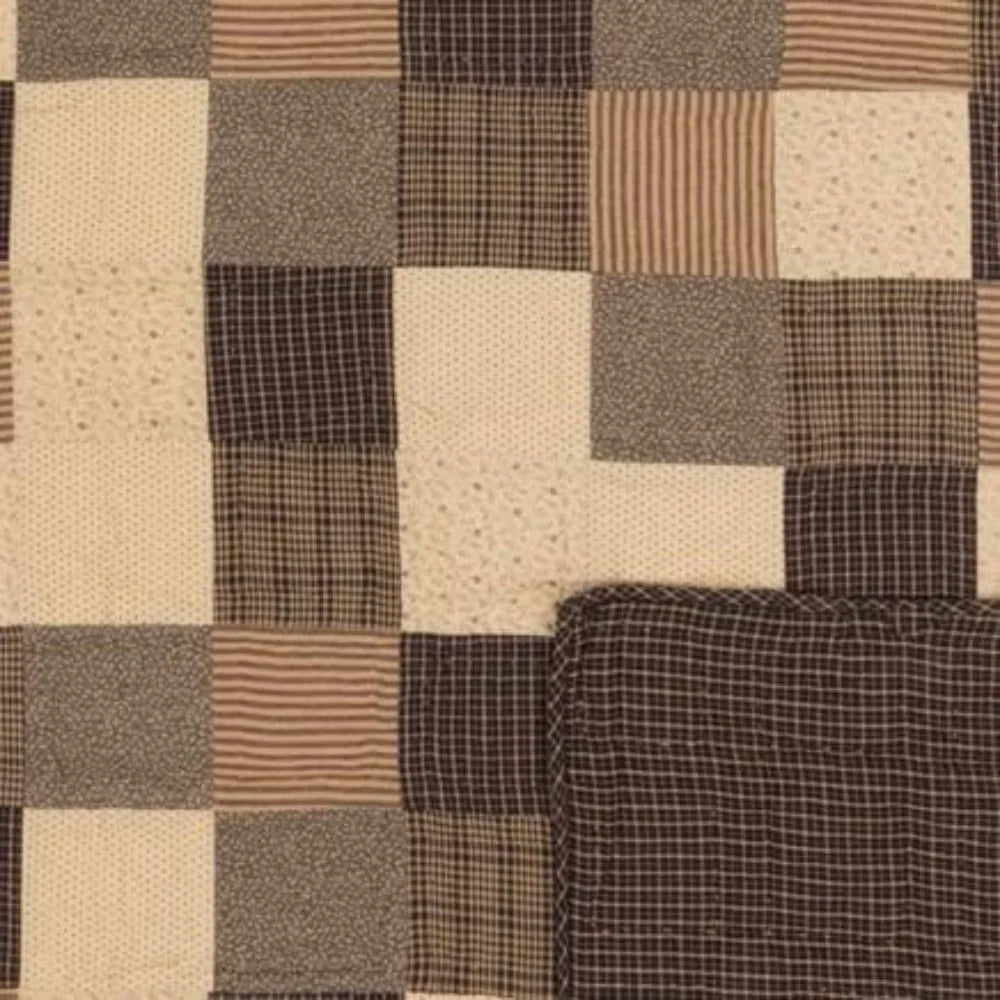 Kettle Grove 3-Piece Queen Quilt Set – Primitive Country Patchwork Design in Black and Crème