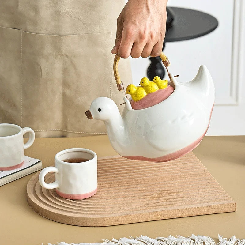 Golden Quackstone Ceramic Tea Kettle Set
