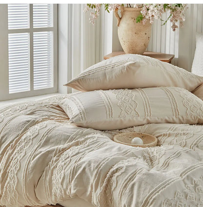 LoomSerene Geometric Tufted Duvet Set