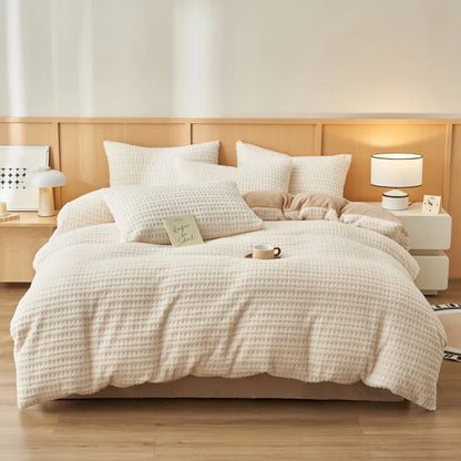 CloudLuxe Milk Velvet Bedding Set