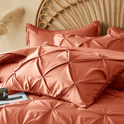 The Silver Pleat Comforter Set