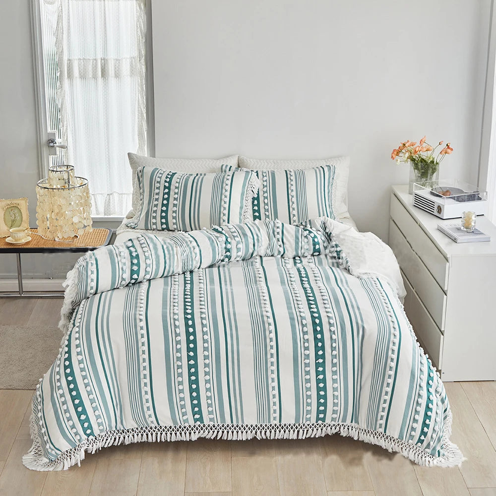 WanderWeave Pom-Stripe Bedding Set