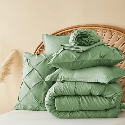 The Silver Pleat Comforter Set