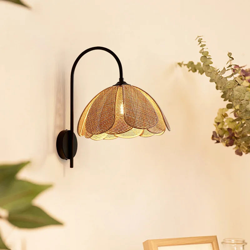 Rattan Floral Wall Lamp