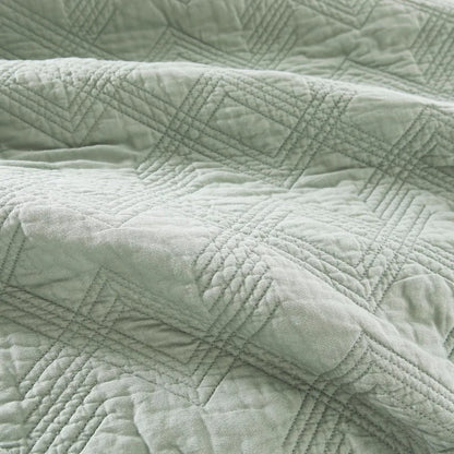 Sage Haven Heirloom Quilt Set