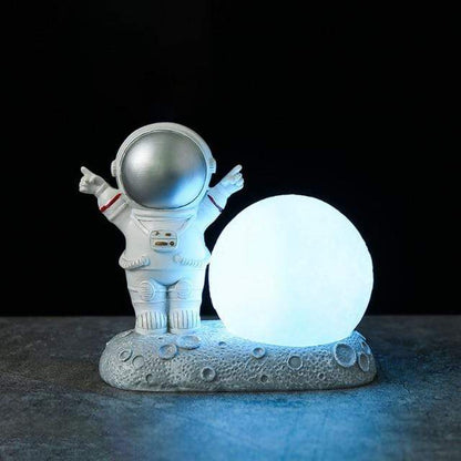 Astronaut On The Moon Night Light Blackbrdstore