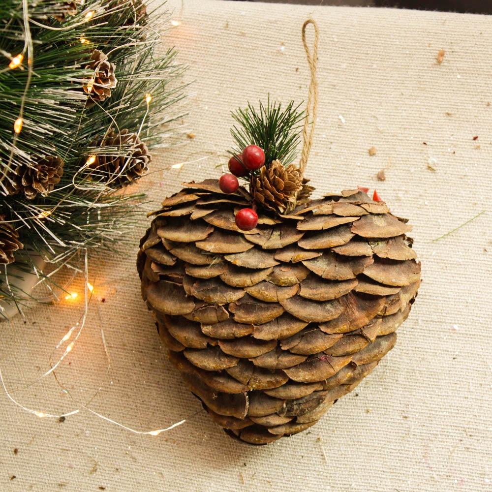 Heart Pine Cones & Berries Christmas Tree Decor Blackbrdstore
