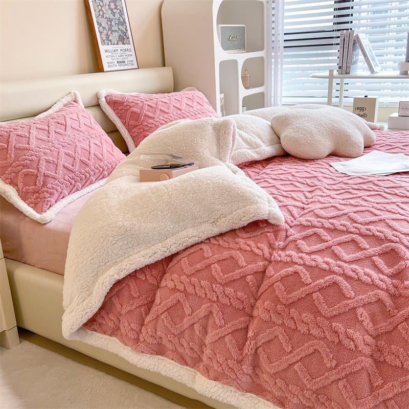 Hera Shaggy Coral Fleece Knitted Bedding Set Blackbrdstore