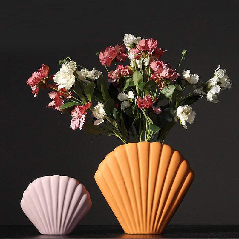 Shell Vase Blackbrdstore