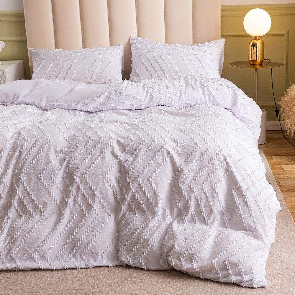 Wavy White Bedding Set Blackbrdstore