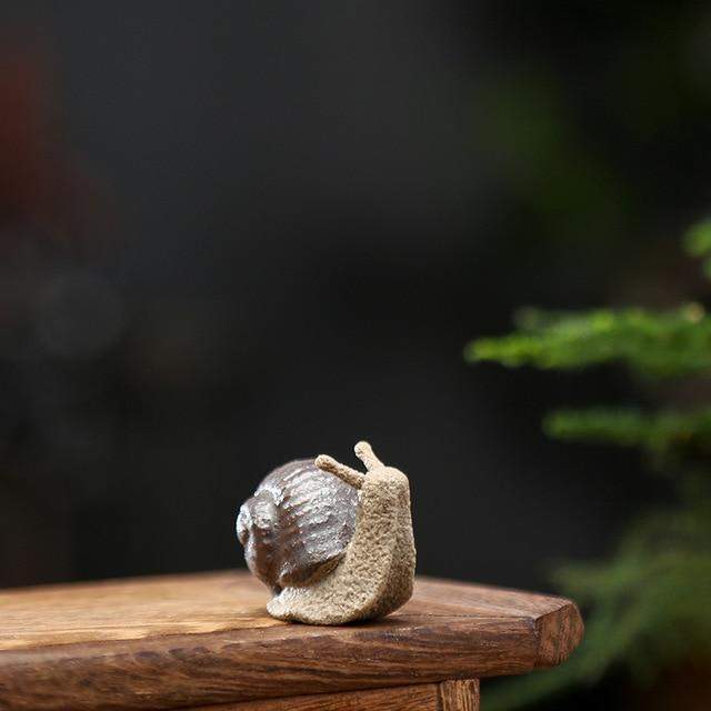 Blackbrdstore B-Small Ceramic Snail Ornaments