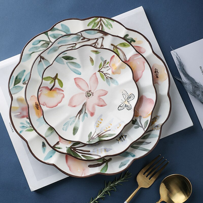 Flower-shaped Ceramic Plate